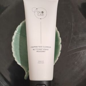 Foaming Face Cleanser